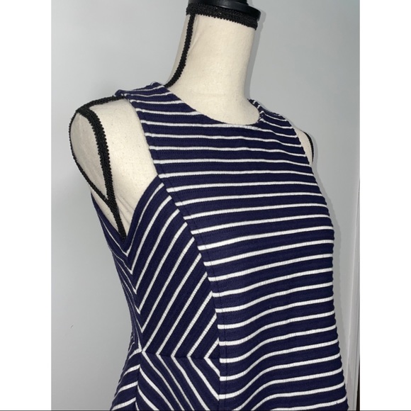 *SOLD* A Pea In The Pod Maternity Striped Tank Top Blue & White Size S - Picture 2 of 4